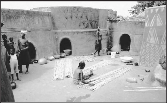 This enclosed village in Ghana combines shelter for family groups with a courtyard for activities such as weaving mats.