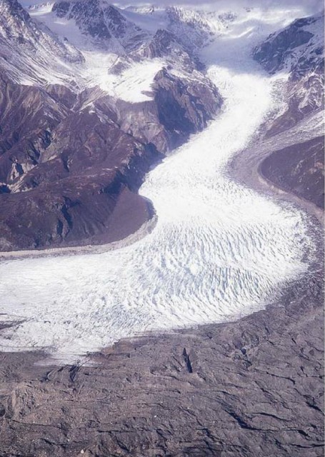 What effect has the glacier had on the landform shown here?